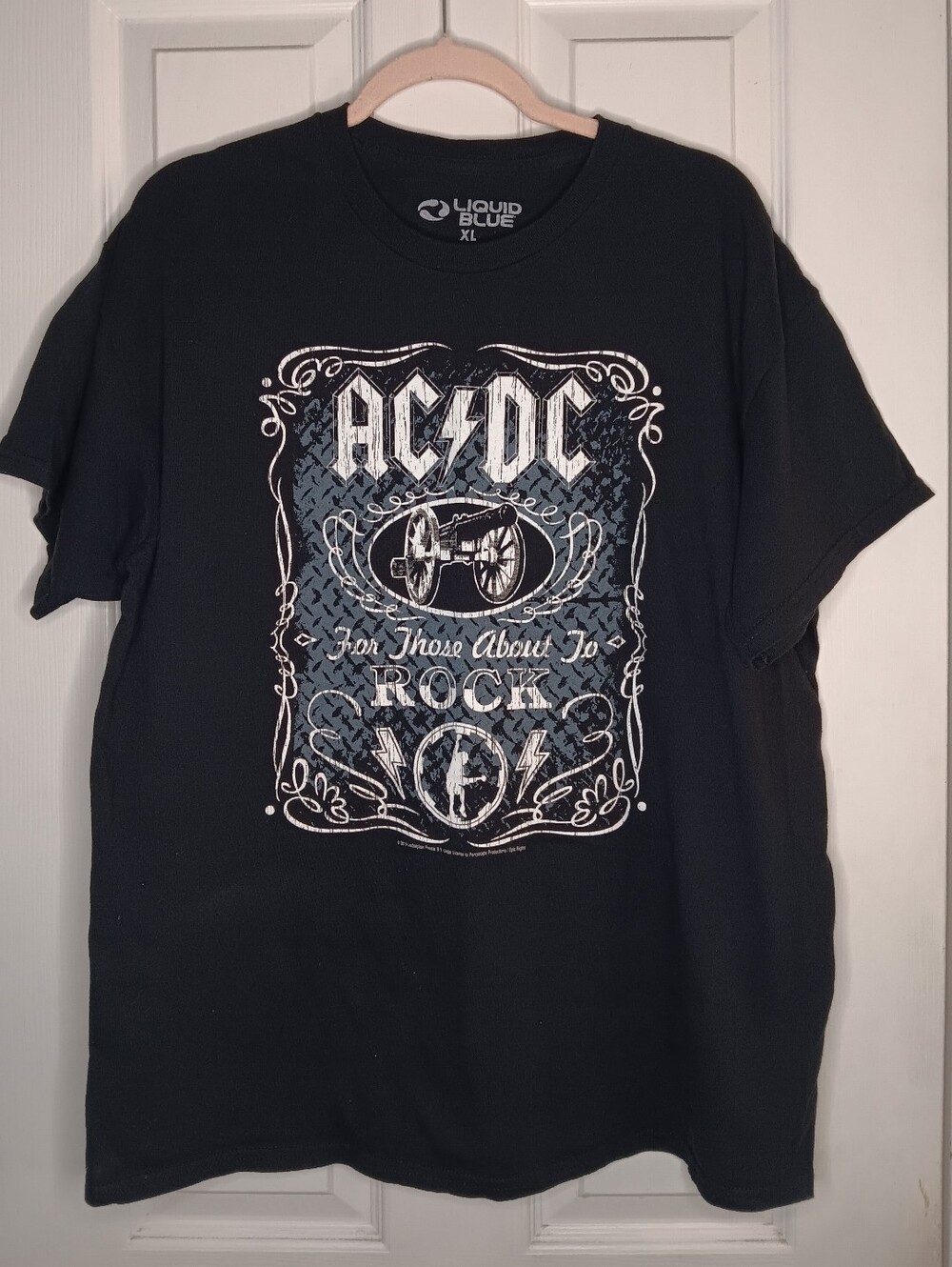 AC/DC Black Graphic Band Tee - Men's Classic Rock Shirt